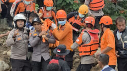 Tim SAR Temukan Korban Kedua Galodo di Hari Kelima, Agusra Ditemukan di Belakang Kantor Bupati Solok.