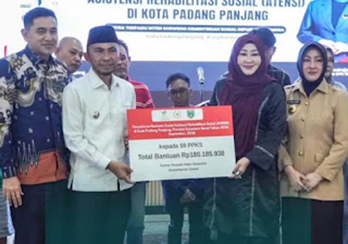 Kemensos Salurkan Bantuan ATENSI ke 59 Warga.