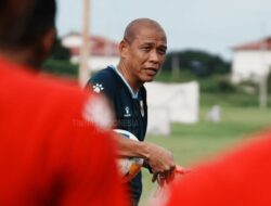Ditahan Malaysia U-20, Nova Arianto Minta Garuda Nusantara Bangkit Hadapi Laos