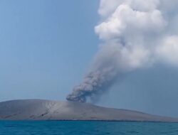 Erupsi Anak Krakatau Picu Sebaran Abu Vulkanik, KLH Pantau PM2.5 hingga SO2