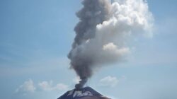 Gunung Anak Krakatau Masih Level III.