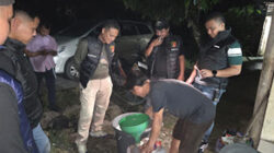 Ratusan Botol Miras dan Tuak Disita Polisi di Kota Solok.