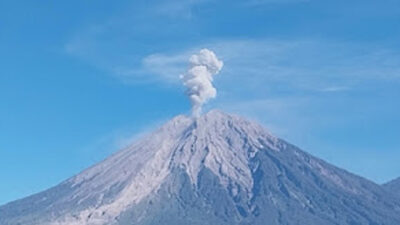 Semeru Erupsi, PVMBG Ingatkan Warga Jauhi Zona Bahaya