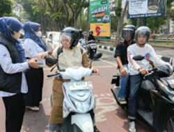 BPBD Padang Salurkan Ribuan Masker ke Warga