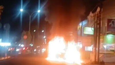 Toyota Expander Terbakar di Padang