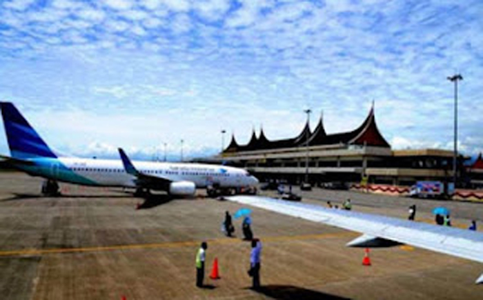 Tujuh Penerbangan di BIM ke Soetta Dibatalkan Imbas Abu Vulkanik Anak Krakatau.