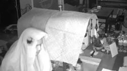 Aksi pemcurian kotak infak milik BAZNAS