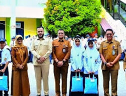 Padang Siapkan Seragam Gratis untuk Siswa