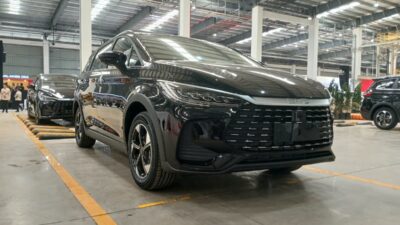 Penyebab BYD Tak Lagi Impor Mobil Listrik ke Indonesia.