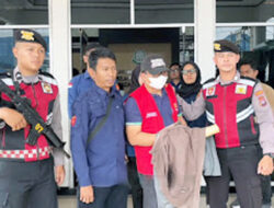 Kejari Padang Panjang Tahan Tersangka Korupsi Jalan