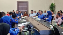 Rapat koordinasi membahas kesiapan kontingen Pesisir Selatan.