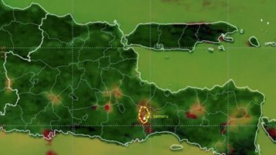 Gunung Semeru Erupsi Minggu Pagi