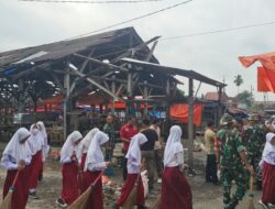 Jelang HUT Ke-81 TNI, Kodim 0305/Pasaman Gelar Gerakan Peduli Sampah di Pasar Simpang Empat Pasbar