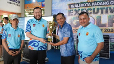 Wali Kota Padang Fadly Amran resmi menutup Cup Executive Golf Tournament 2026.
