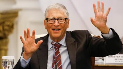Bill Gates ingatkan dampak AI hingga 20 tahun ke depan.