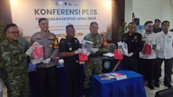 Petugas gabungan menggagalkan penyelundupan 1,1 kilogram serbuk emas.