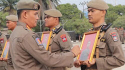Satuan Polisi Pamong Praja (Satpol PP) Kota Padang resmi memberhentikan