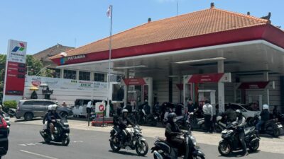 Masyarakat diimbau untuk tidak menimbun atau menyalahgunakan bahan bakar minyak (BBM) bersubsidi.
