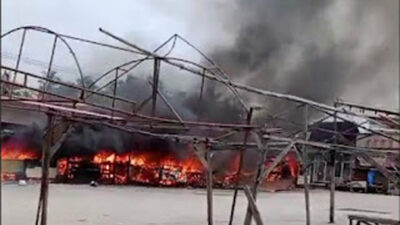 Kebakaran di Pasar Sumani, Lima Petak Kios Hangus Terbakar