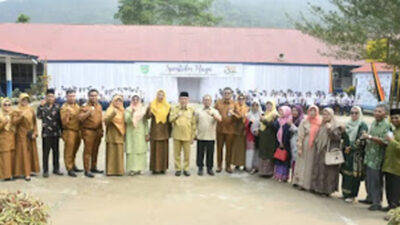 Wujudkan Generasi Tangguh, Wawako Padang Tutup Semarak Porsematik HUT ke-32 SMPN 32