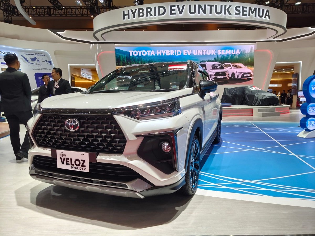 Nekat Pakai BBM Tak Sesuai Rekomendasi di Mobil Hybrid, Ini Dampaknya pada Mesin!