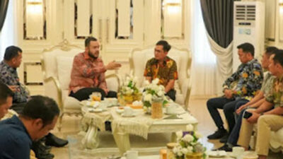 Wali Kota Padang Fadly Amran menerima kunjungan