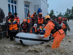 Banjir Rendam Sejumlah Wilayah Padang, Puluhan Warga Dievakuasi