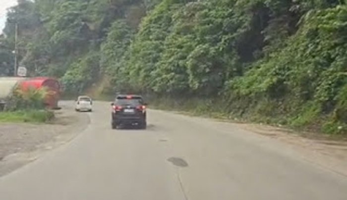 Tumpahan Solar Picu Macet 4 Kilometer di Sitinjau Lauik, Kini Jalur Padang-Solok Kembali Lancar.