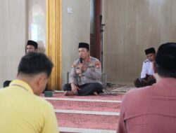 Jumat Keliling di Lingkuang Aua Jambak, Kapolres Pasbar Ajak Masyarakat Bersinergi Jaga Kamtibmas